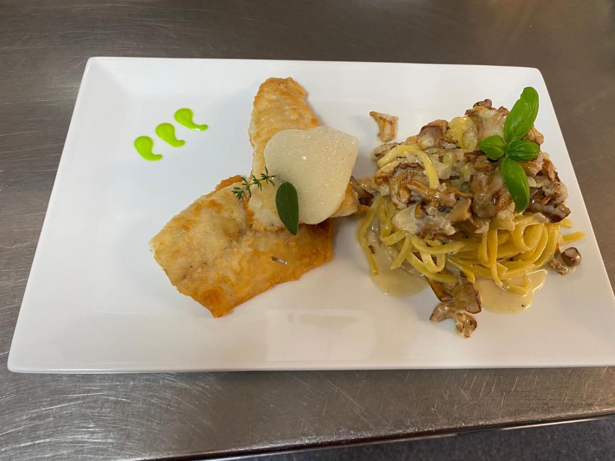 卡隆普林兹酒店 施韦比施哈尔 外观 照片
